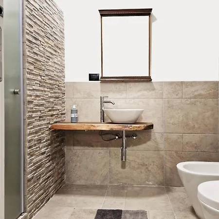 Saint George's House 3 Bari